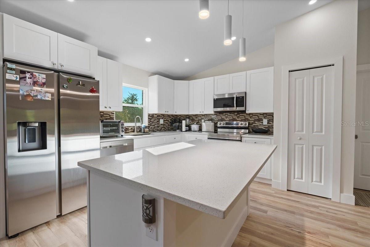 2405 Vancouver Ln, North Port, FL 34286 — photo 10 of 32
