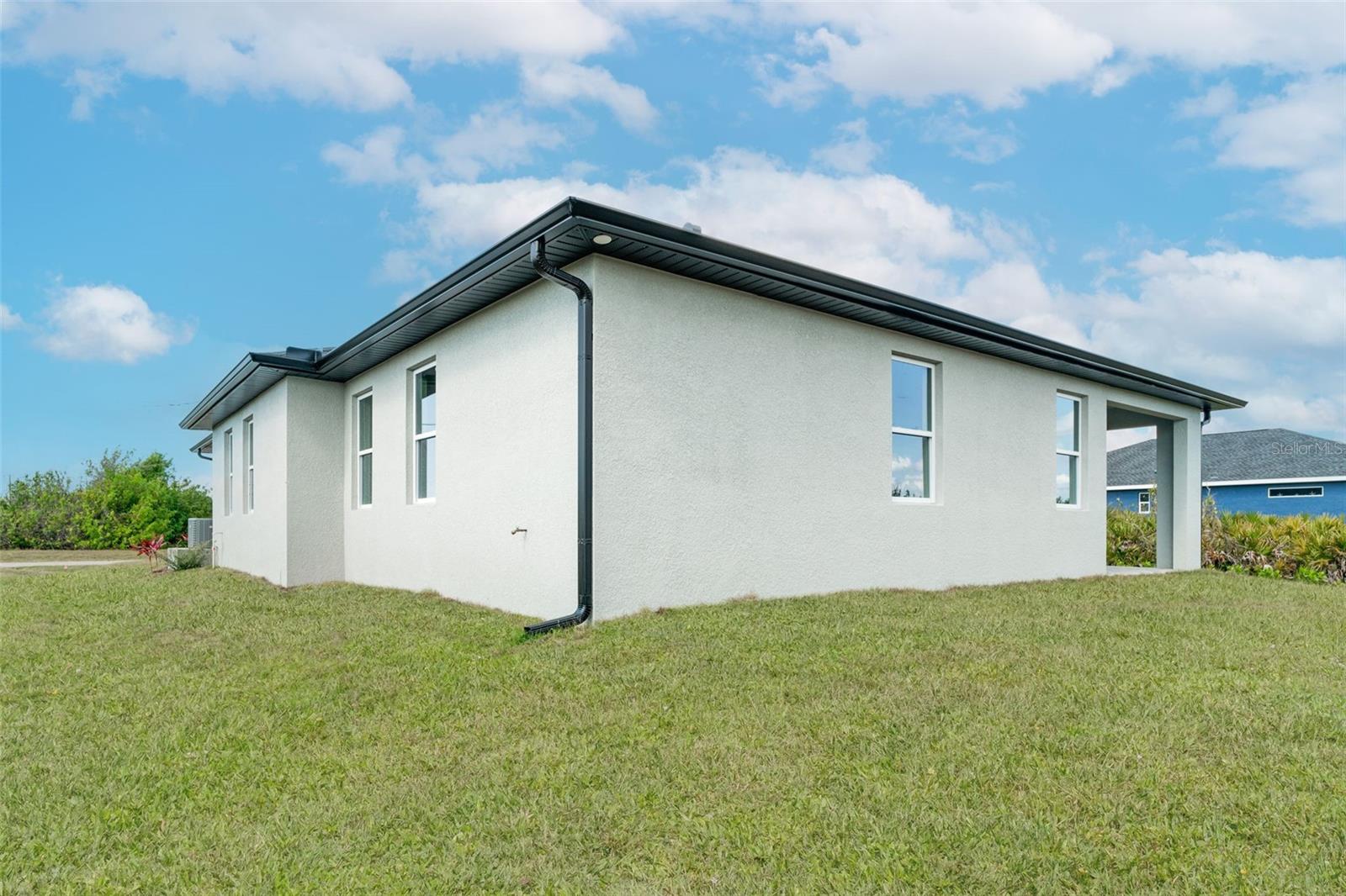 384 Baytree Dr, Rotonda West, FL 33947 — photo 9 of 62