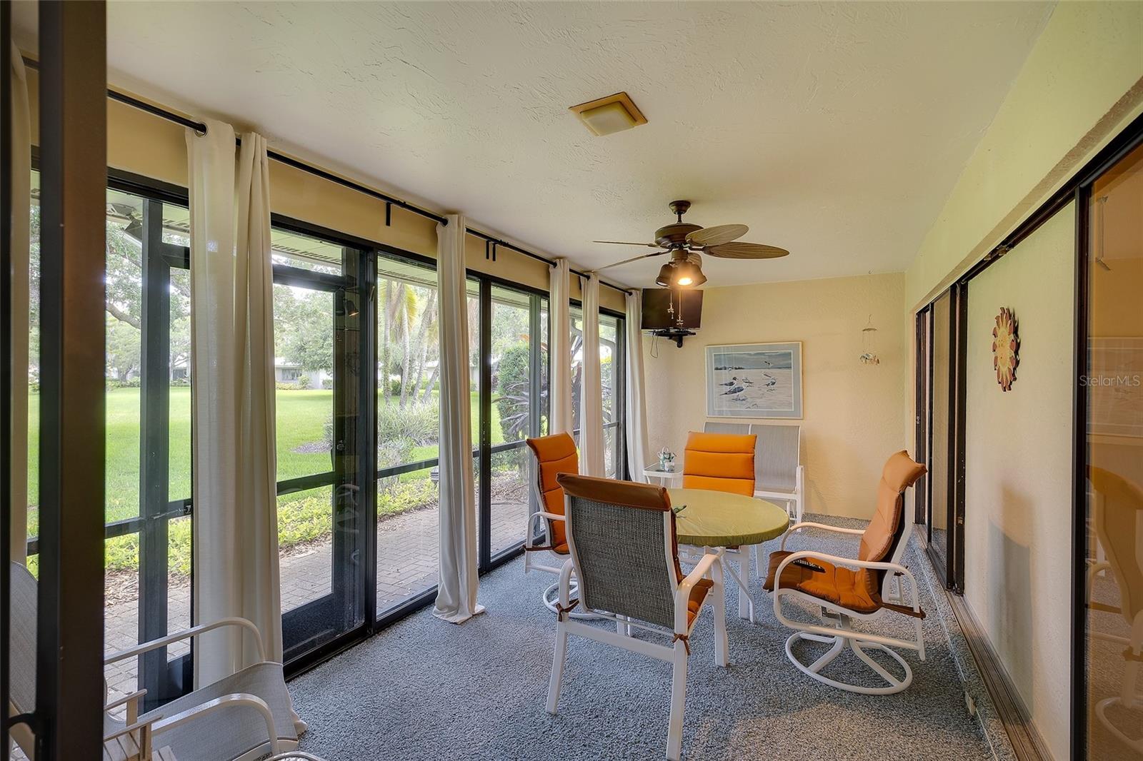 Enclosed lanai, perfect for year round enjoyment