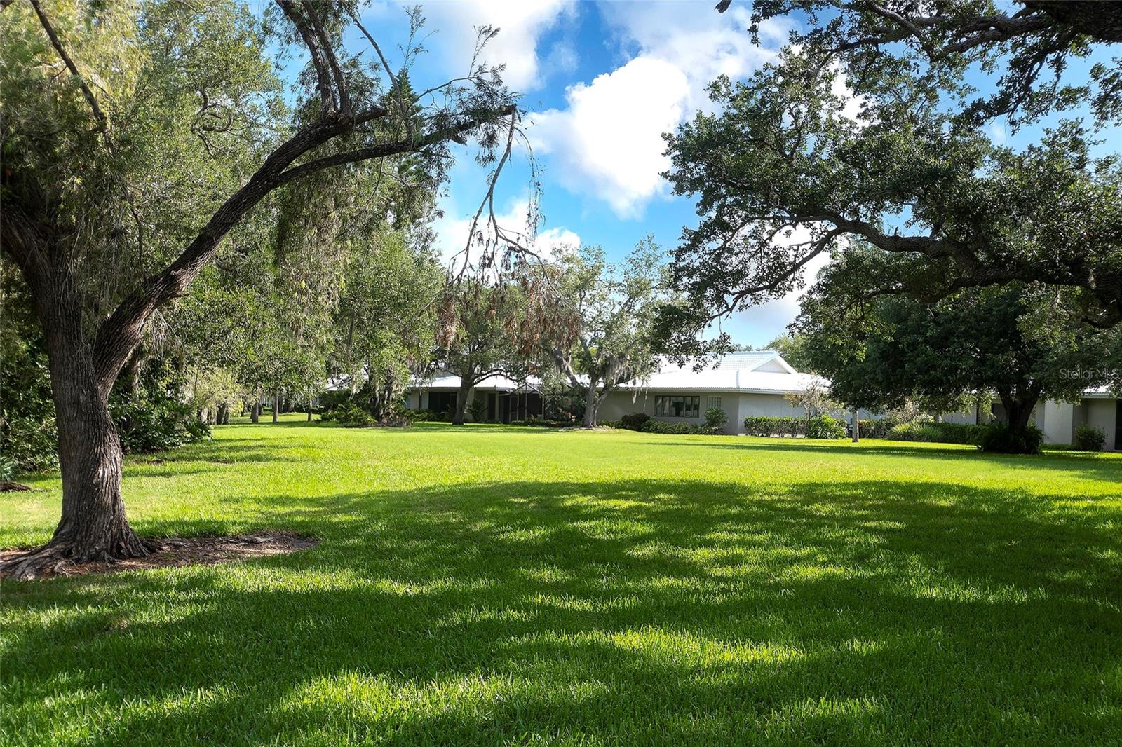 3825 Wilshire Cir #1, Sarasota, FL 34238 — photo 26 of 37