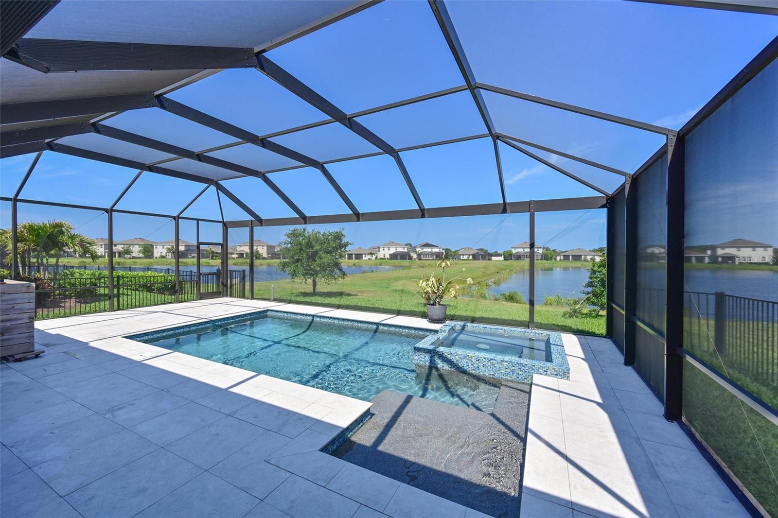 12645 Promenade Estates Blvd, Sarasota, FL 34238 — photo 3 of 38