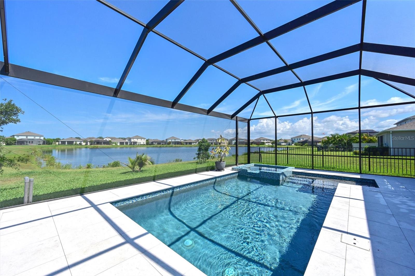 12645 Promenade Estates Blvd, Sarasota, FL 34238 — photo 4 of 38
