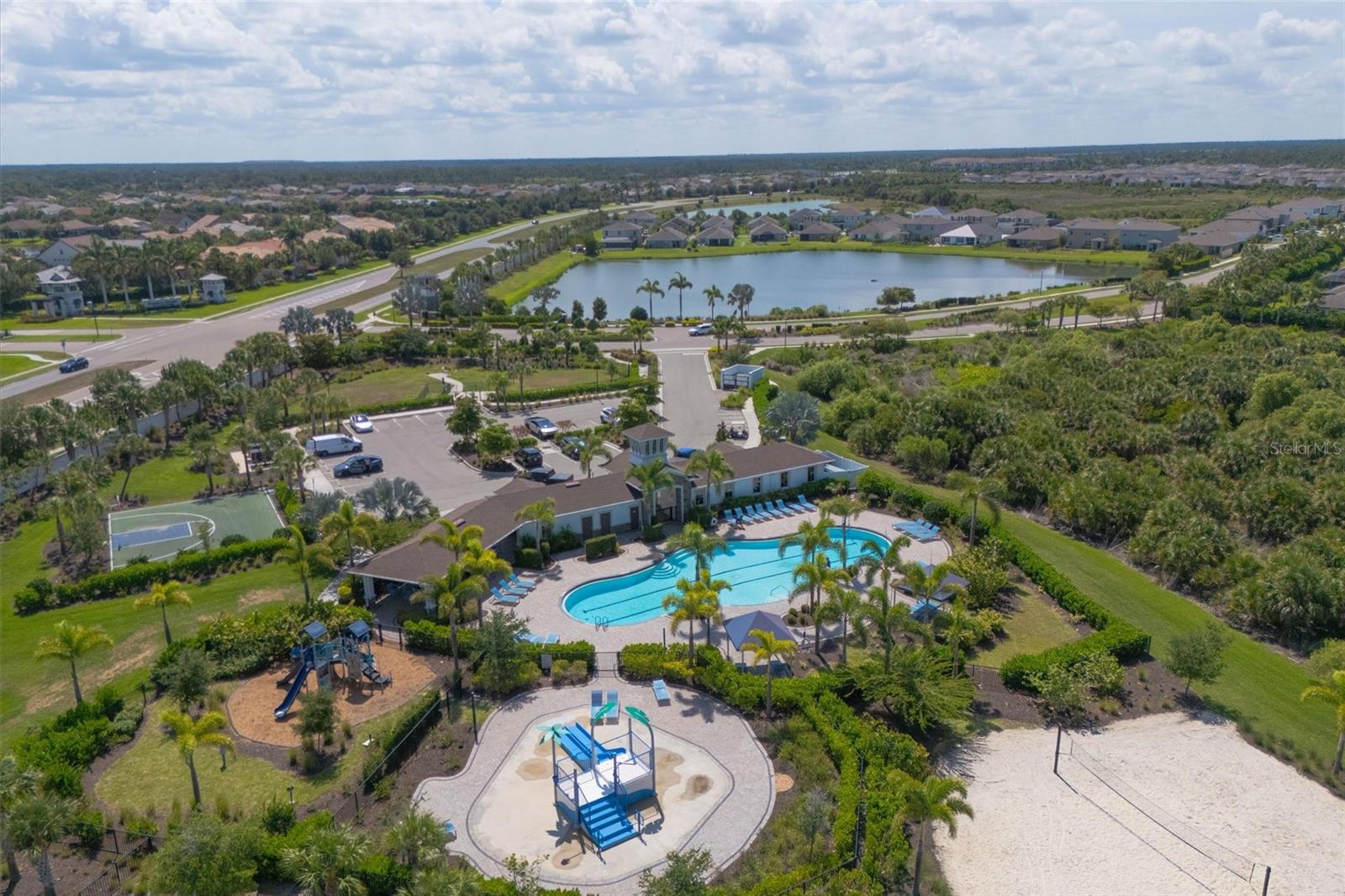 12645 Promenade Estates Blvd, Sarasota, FL 34238 — photo 33 of 38
