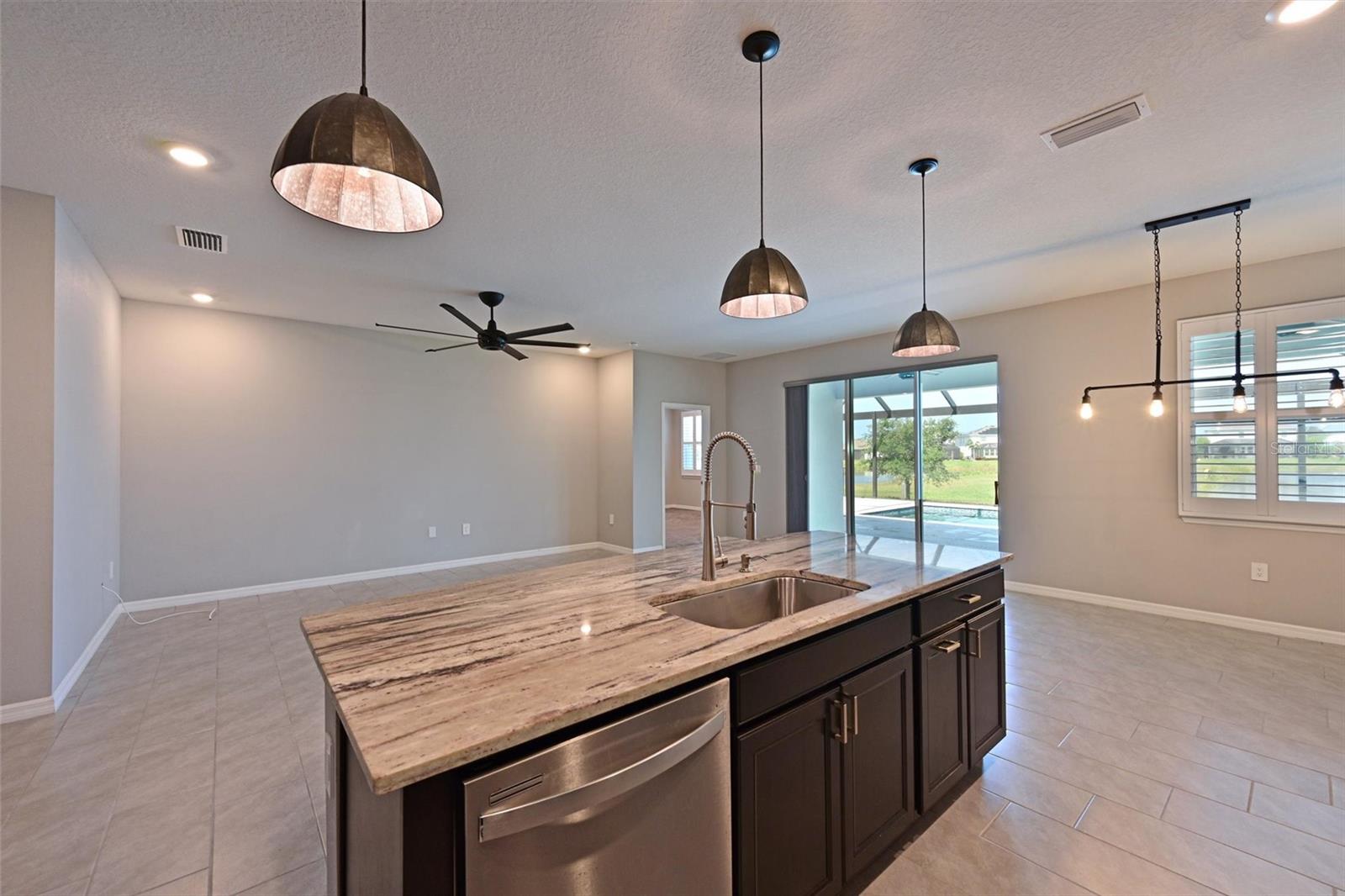 12645 Promenade Estates Blvd, Sarasota, FL 34238 — photo 8 of 38