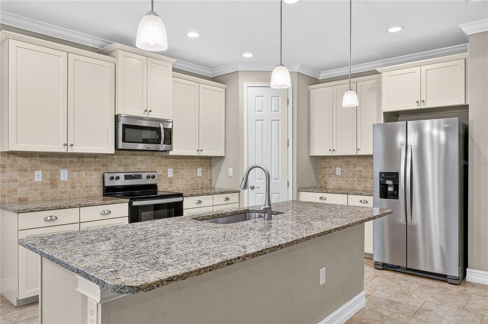 120 Ventosa Pl, Nokomis, FL 34275 — photo 5 of 66