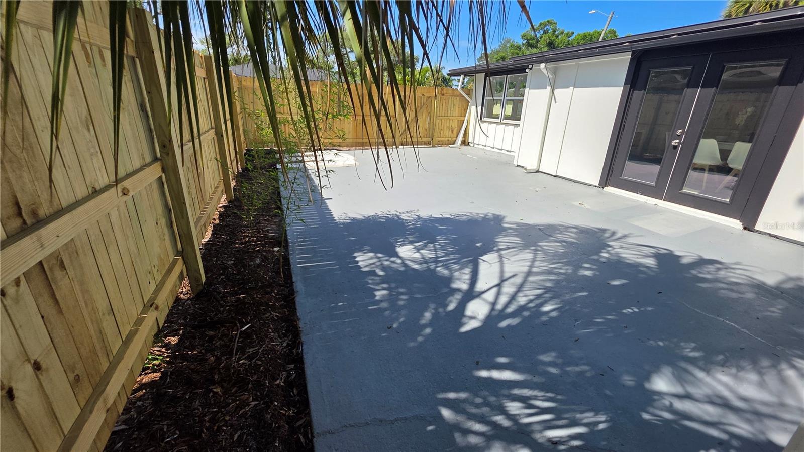 Side Yard / Patio