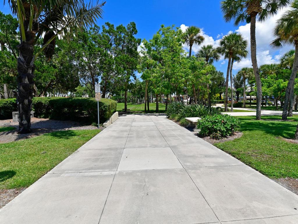 170 Roosevelt Dr #8, Sarasota, FL 34236 — photo 17 of 23