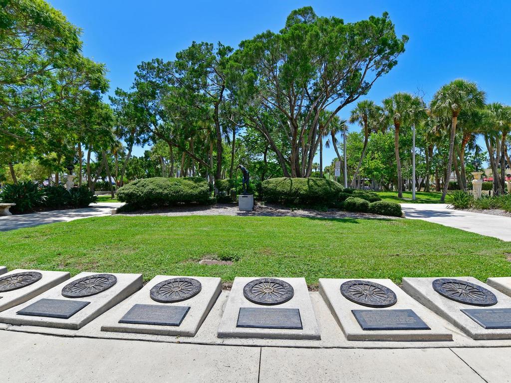 170 Roosevelt Dr #8, Sarasota, FL 34236 — photo 19 of 23