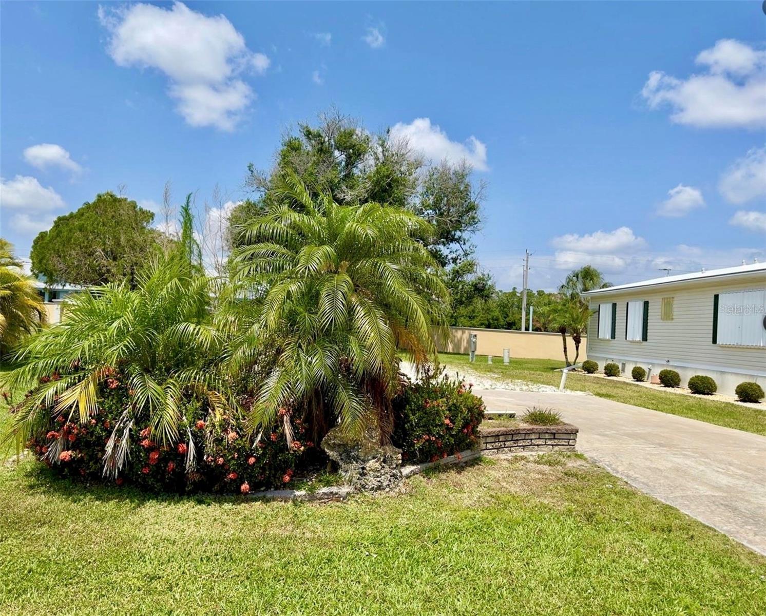 2100 Kings Hwy #978, Port Charlotte, FL 33980 — photo 1 of 1