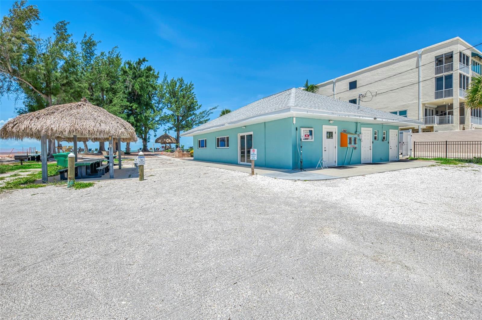 Englewood Gardens Beach Club