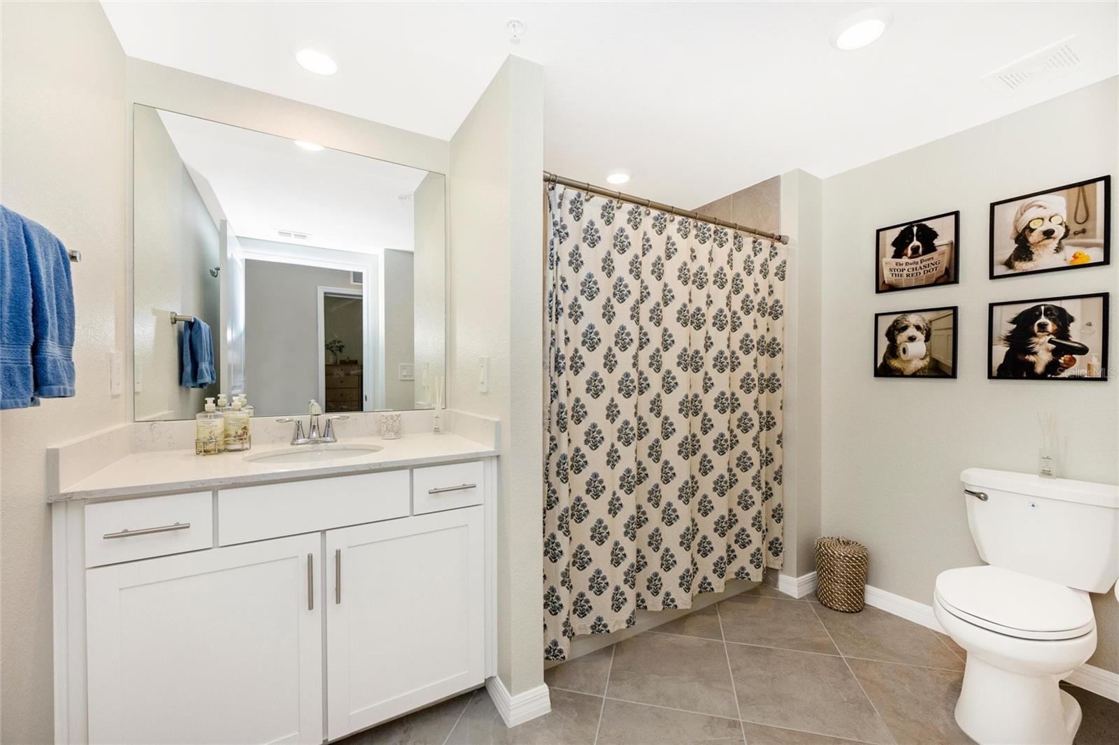 2nd Bathroom