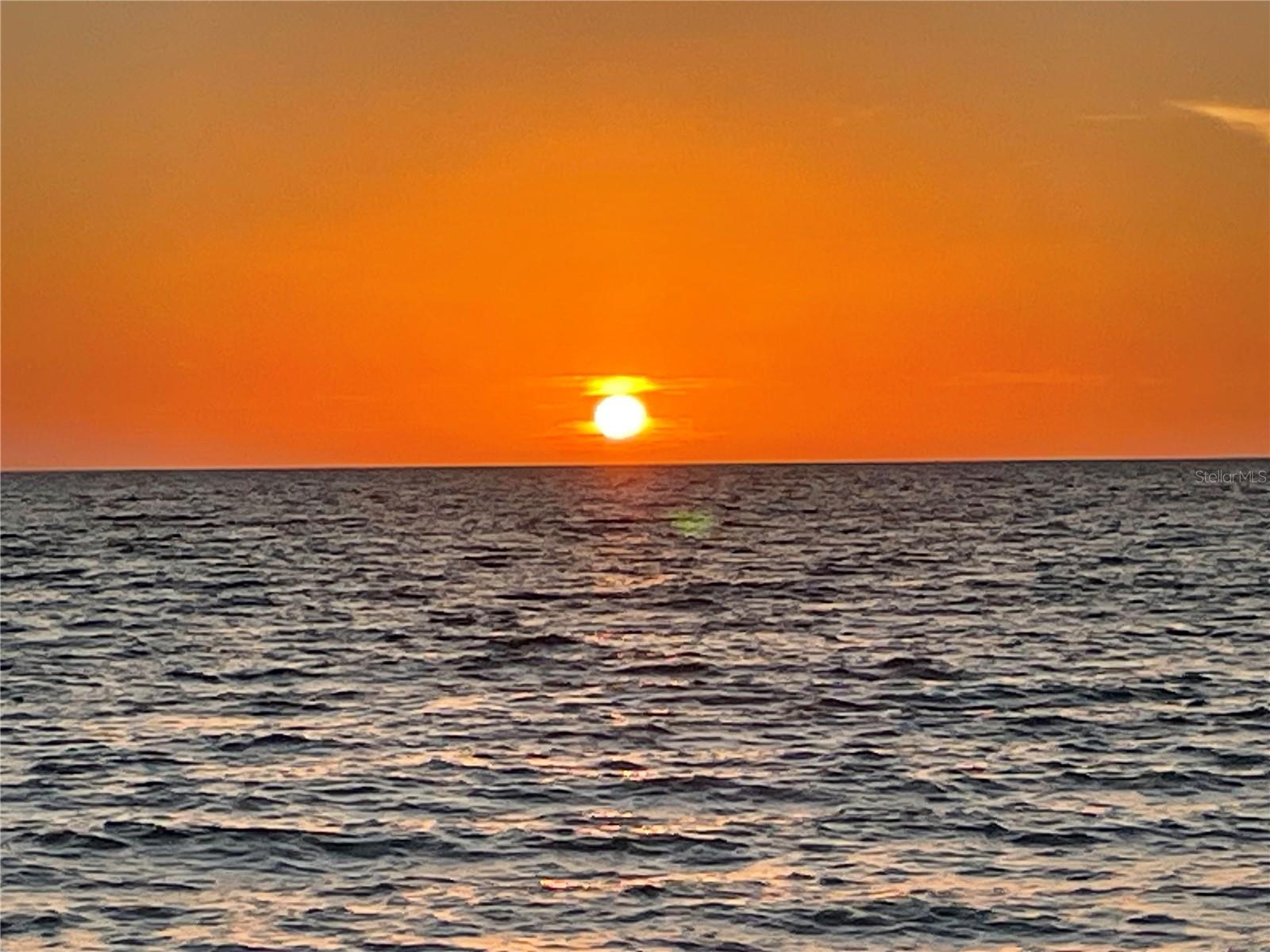 Perfect Ending to a Perfect Day in Paradise