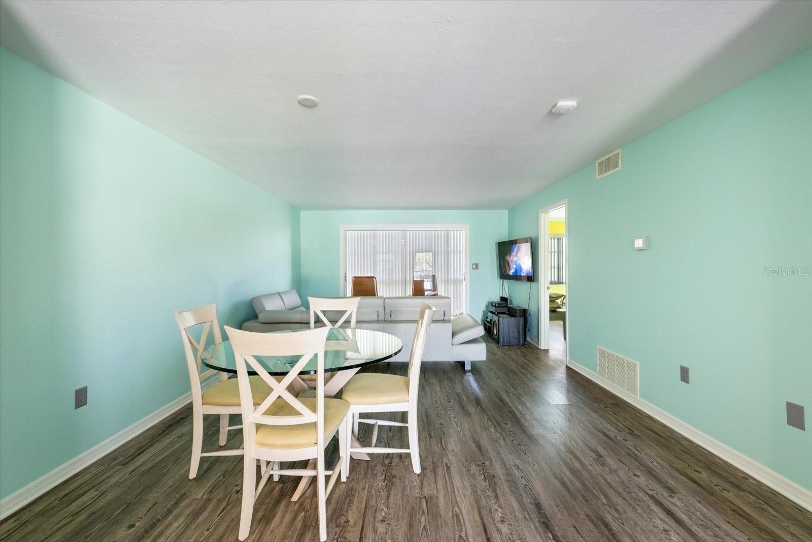 116 Vista Hermosa Cir #204C, Sarasota, FL 34242 — photo 14 of 88