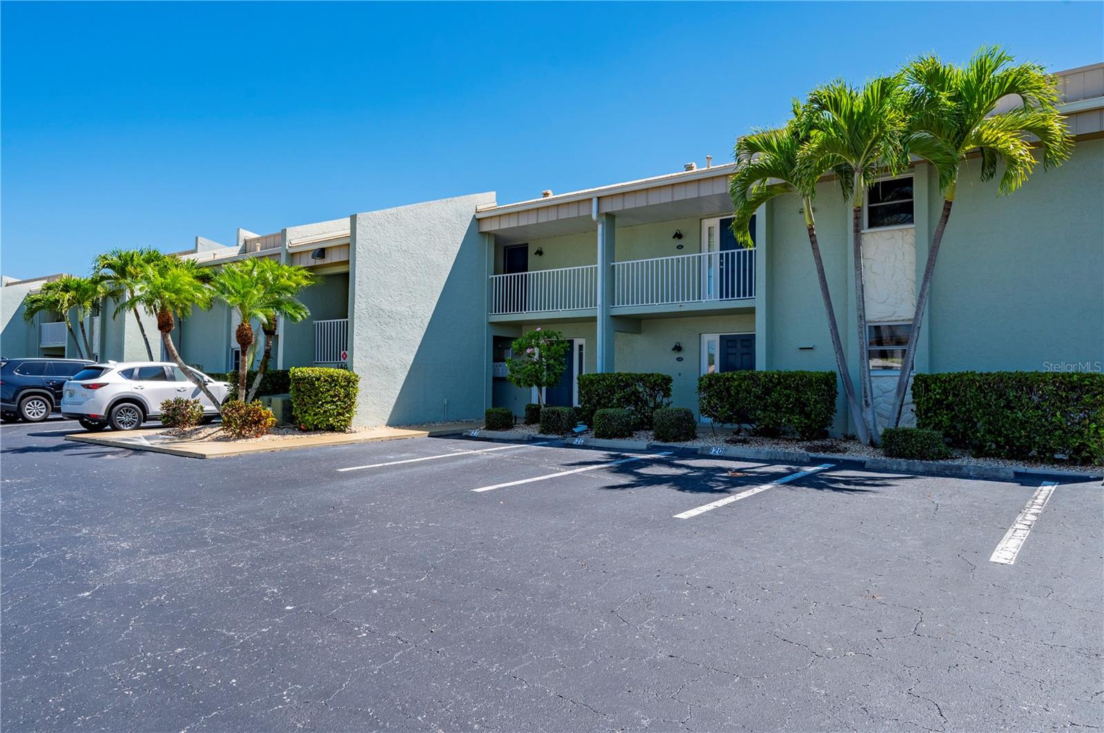 1400 Mineo Dr #12D, Punta Gorda, FL 33950 — photo 5 of 37