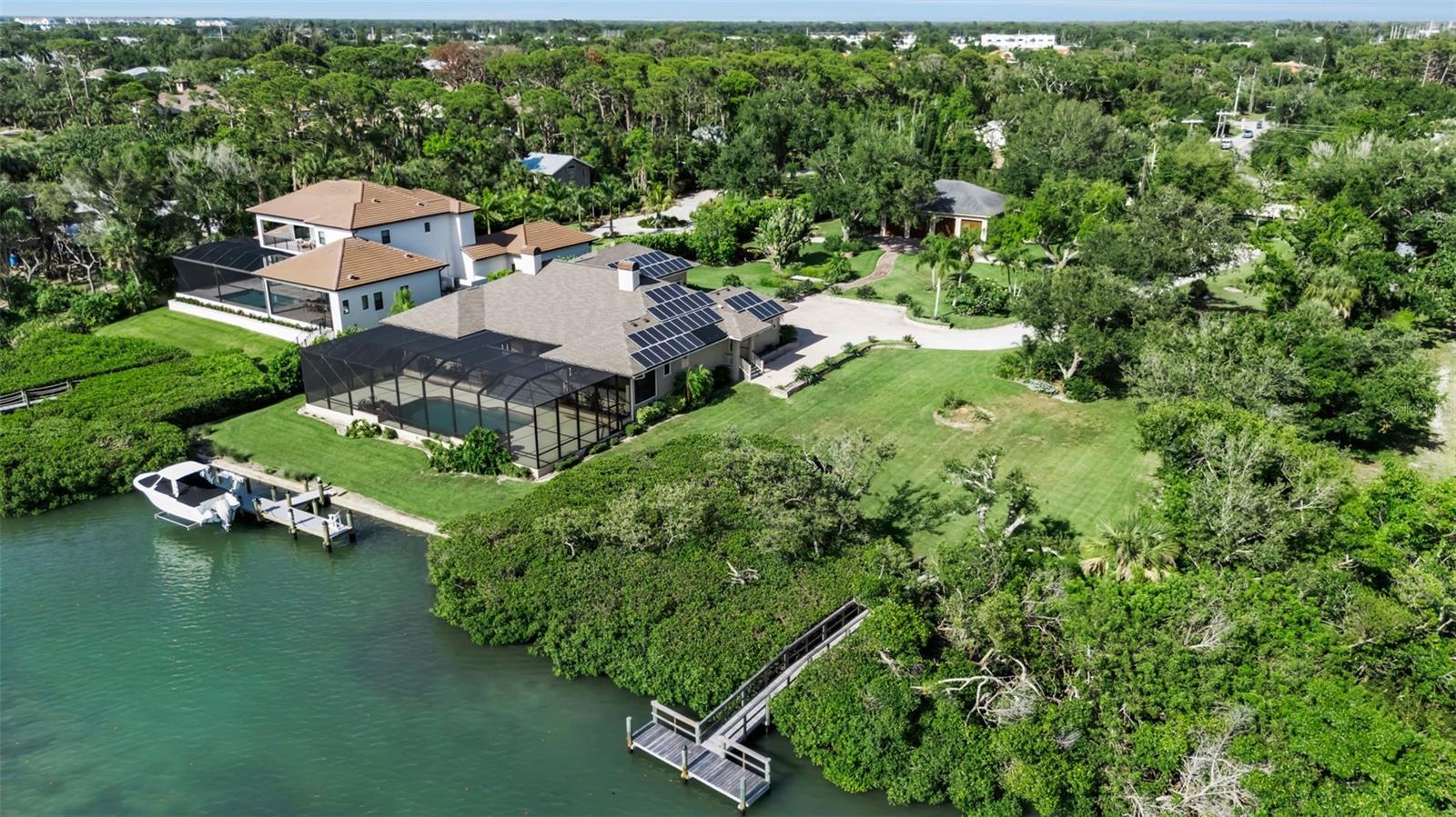 612 Laurel Rd W, Nokomis, FL 34275 — photo 18 of 96