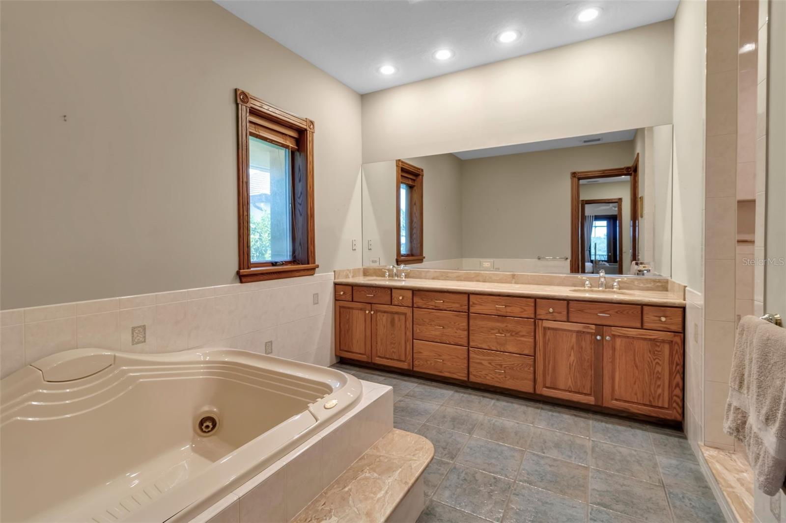 612 Laurel Rd W, Nokomis, FL 34275 — photo 54 of 96