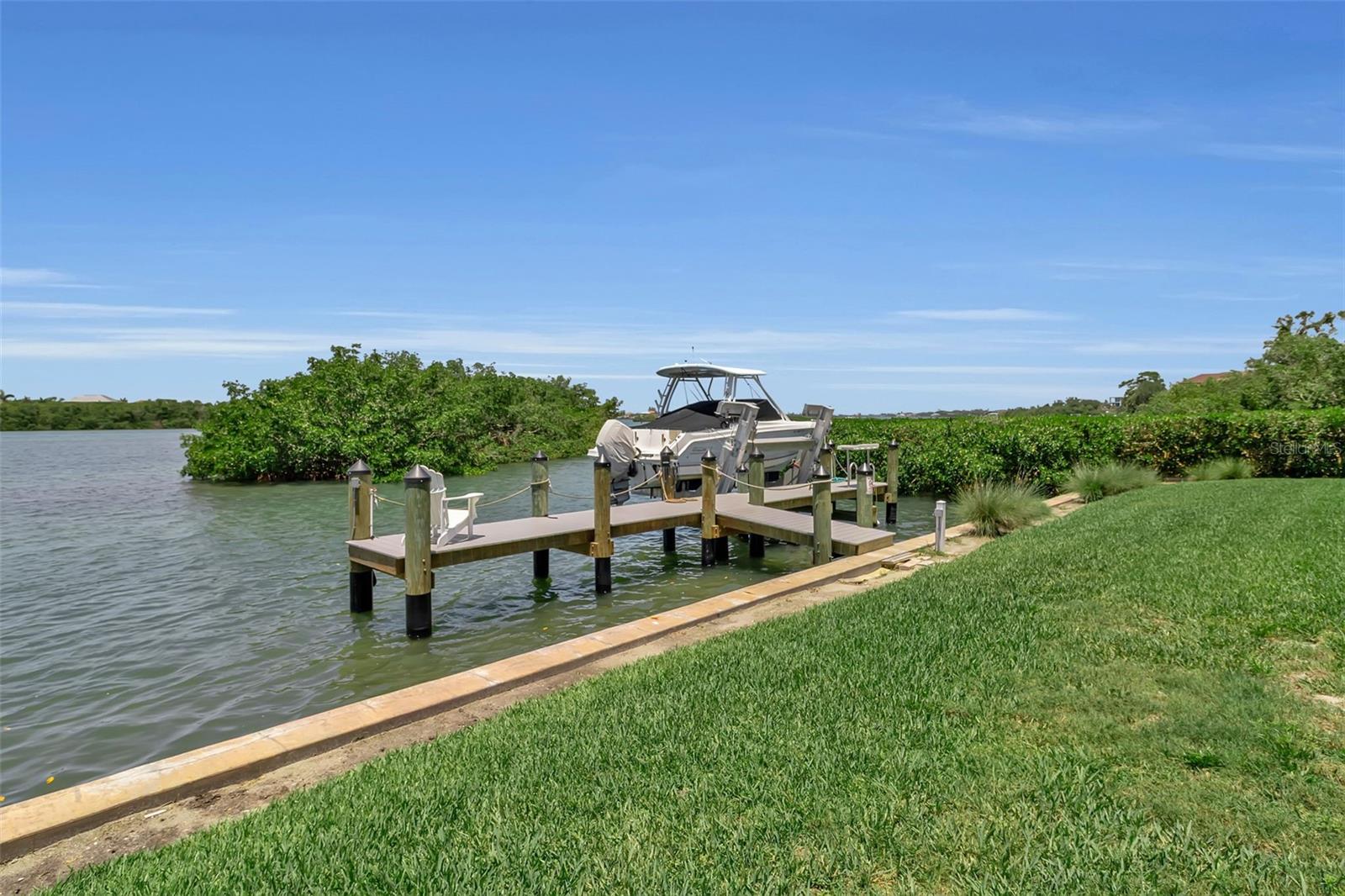612 Laurel Rd W, Nokomis, FL 34275 — photo 69 of 96