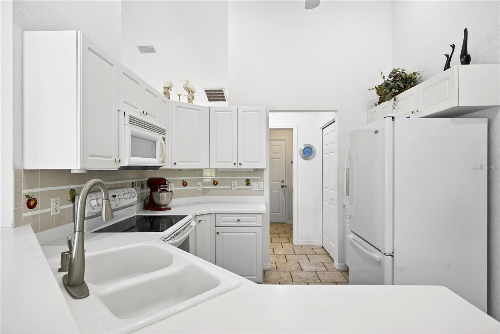 4841 Camelot St, North Port, FL 34288 — photo 12 of 44