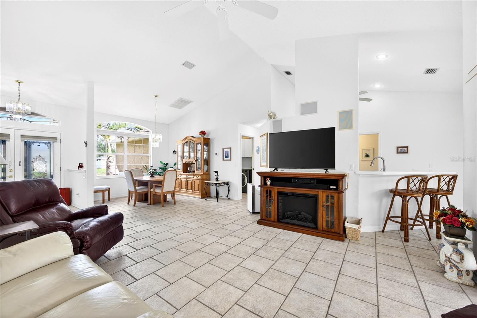 4841 Camelot St, North Port, FL 34288 — photo 4 of 44