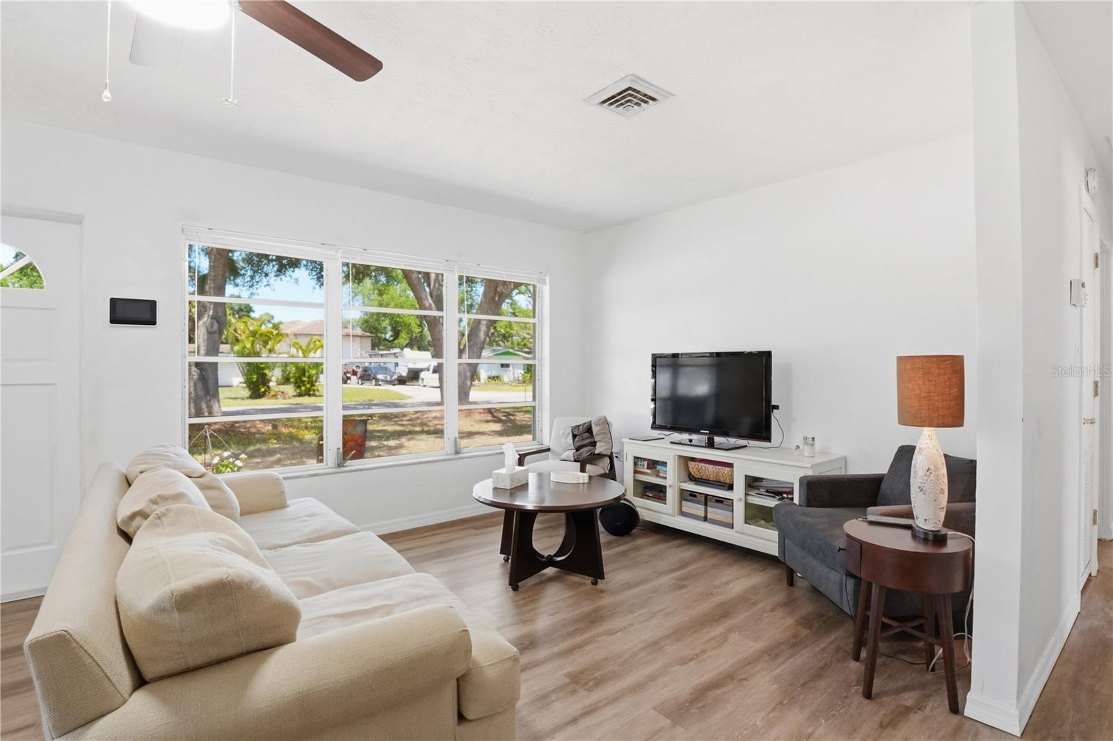 73 Saint Lucie Ave, Sarasota, FL 34232 — photo 4 of 24