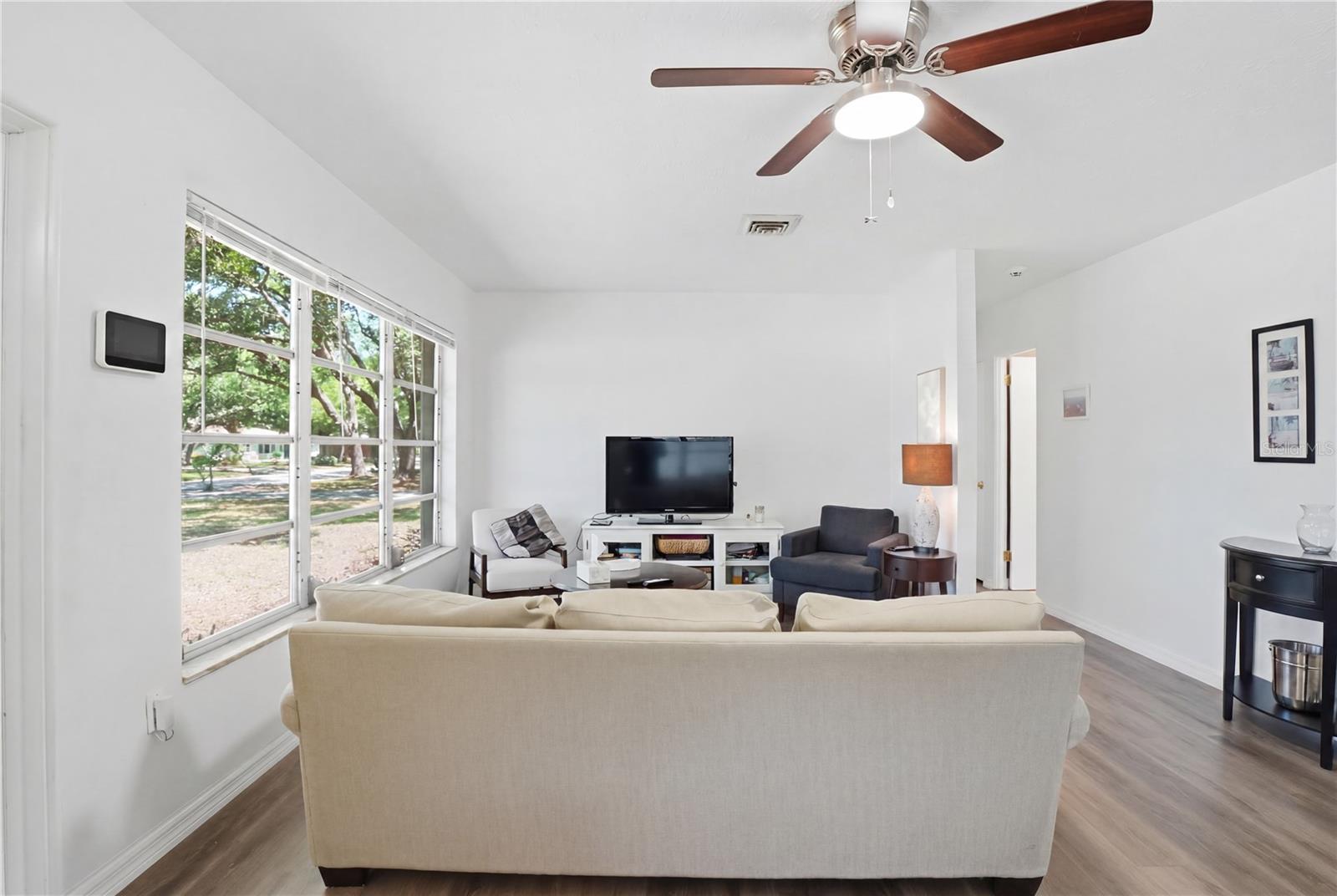 73 Saint Lucie Ave, Sarasota, FL 34232 — photo 5 of 24