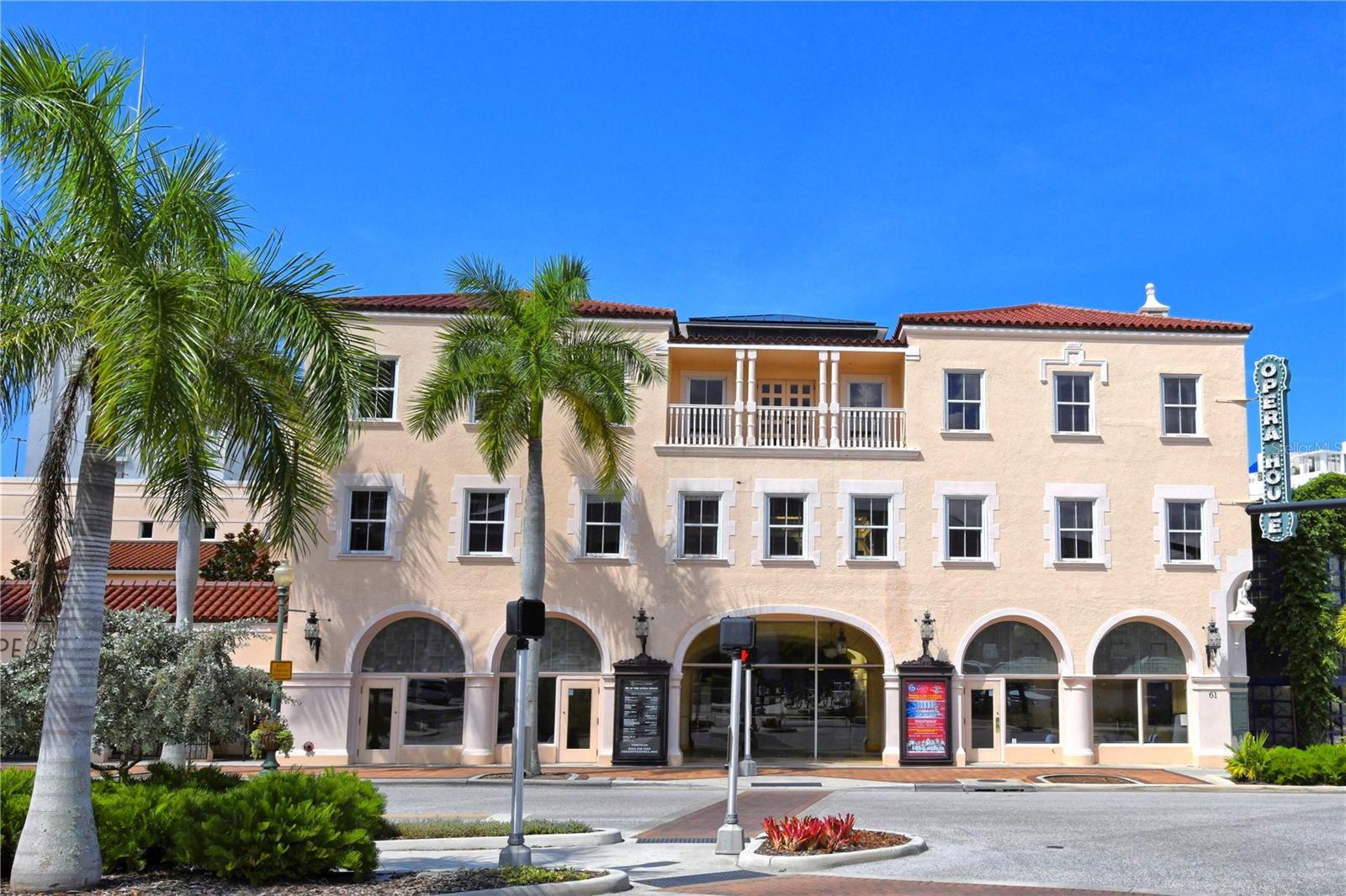Sarasota Opera House features many performances throughout the season and holds other events in the other months.