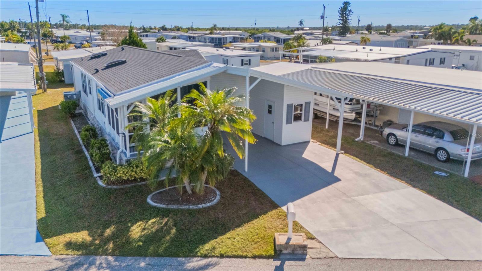 527 Fleetwood St, North Port, FL 34287 — photo 2 of 70