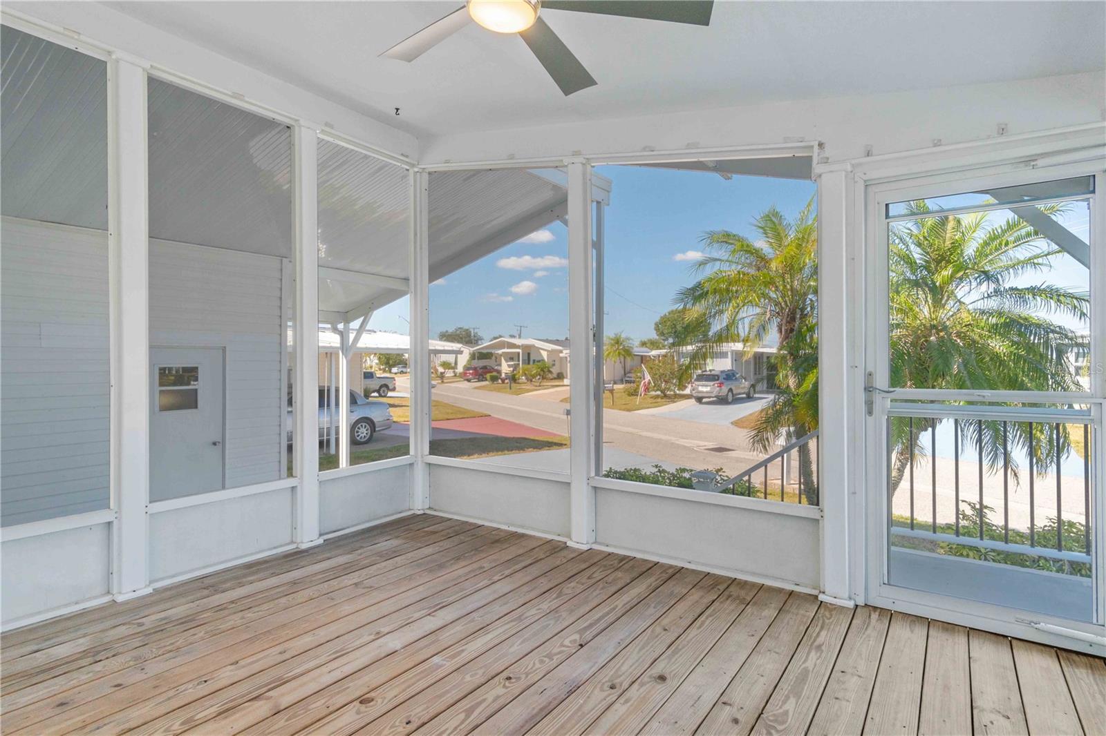 527 Fleetwood St, North Port, FL 34287 — photo 14 of 70