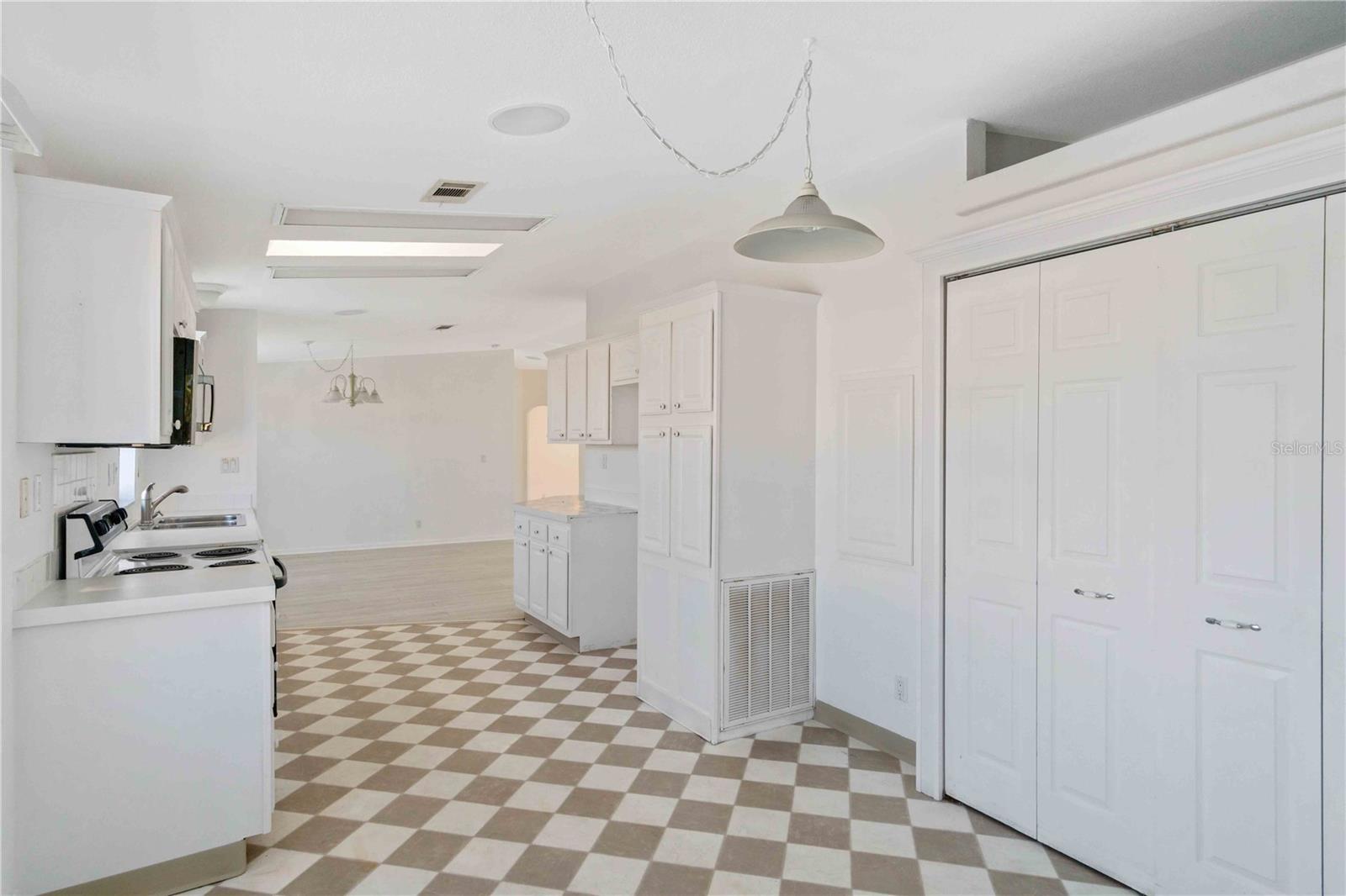 527 Fleetwood St, North Port, FL 34287 — photo 25 of 70