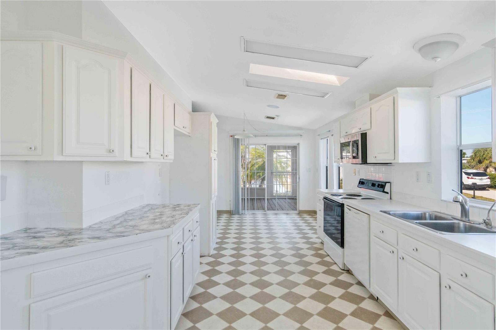 527 Fleetwood St, North Port, FL 34287 — photo 28 of 70