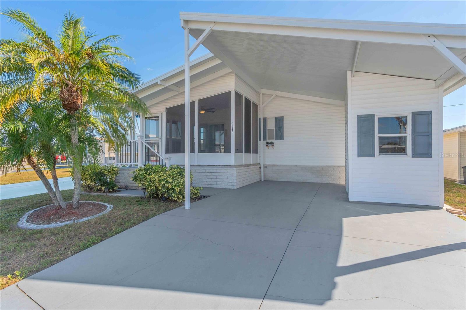 527 Fleetwood St, North Port, FL 34287 — photo 4 of 70