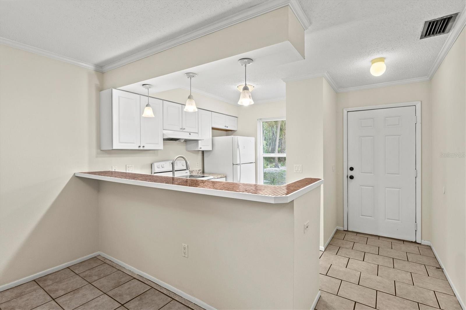 4631 Summerwind Dr #16, Sarasota, FL 34234 — photo 2 of 44