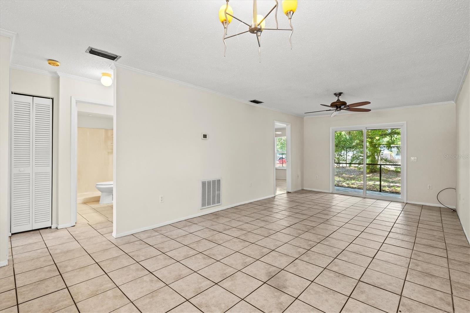 4631 Summerwind Dr #16, Sarasota, FL 34234 — photo 11 of 44