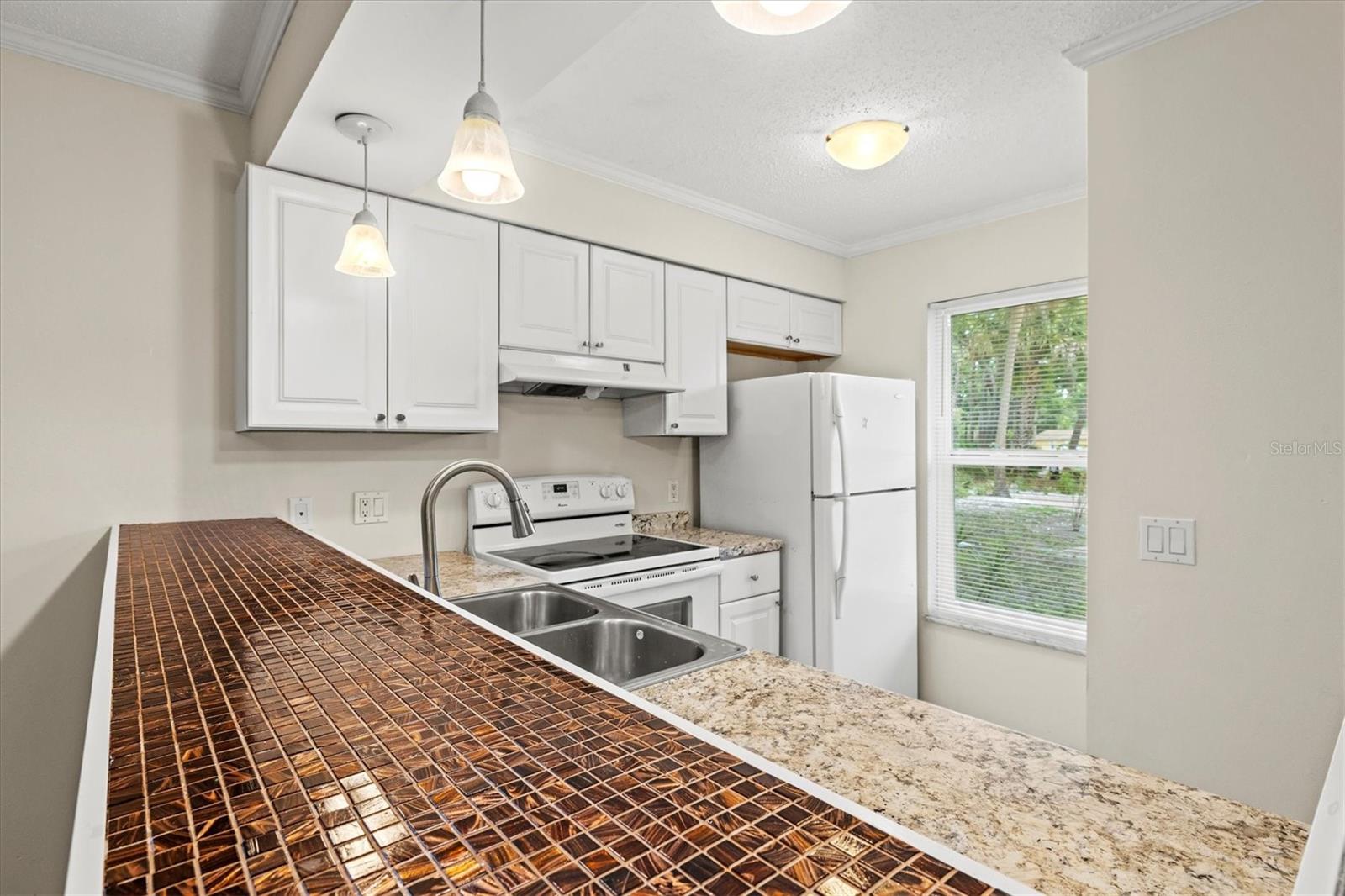 4631 Summerwind Dr #16, Sarasota, FL 34234 — photo 3 of 44