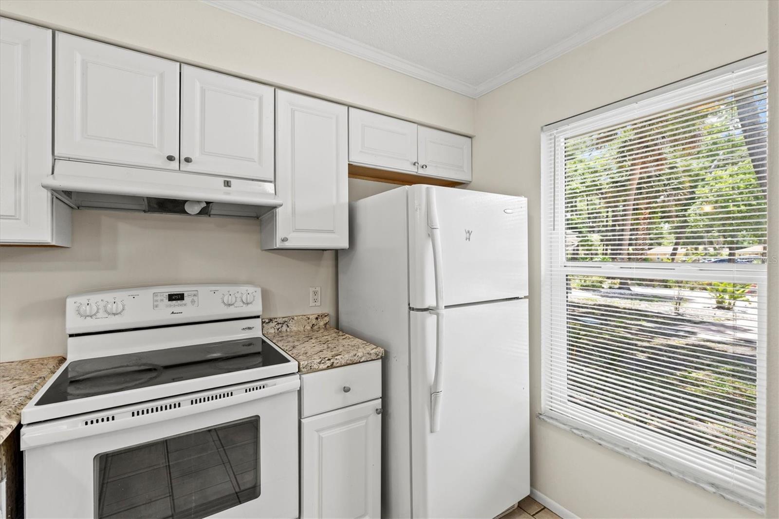 4631 Summerwind Dr #16, Sarasota, FL 34234 — photo 8 of 44