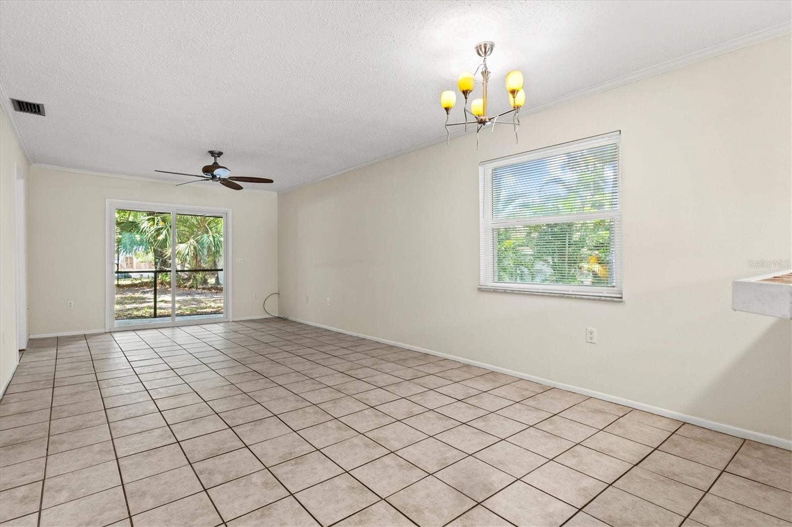 4631 Summerwind Dr #16, Sarasota, FL 34234 — photo 10 of 44