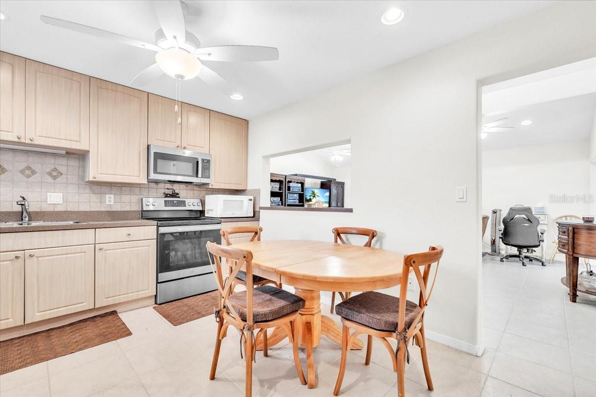 25313 Delgado Dr, Punta Gorda, FL 33955 — photo 11 of 37