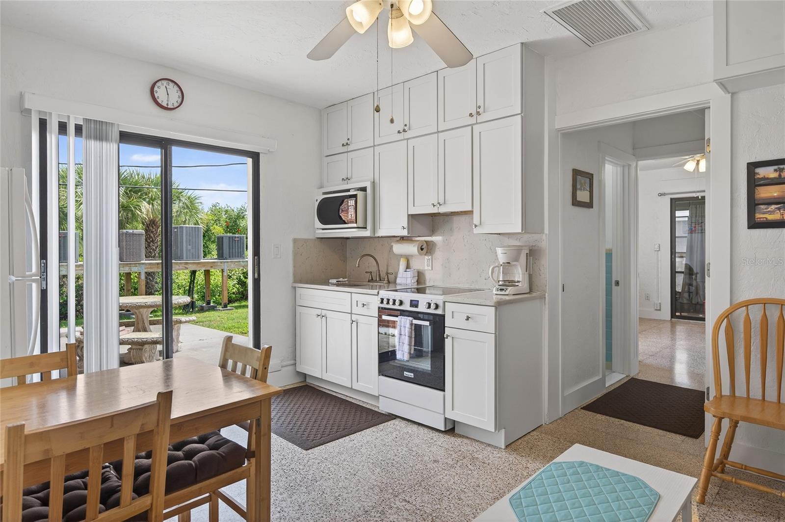 908 Villas Dr #14, Venice, FL 34285 — photo 4 of 38