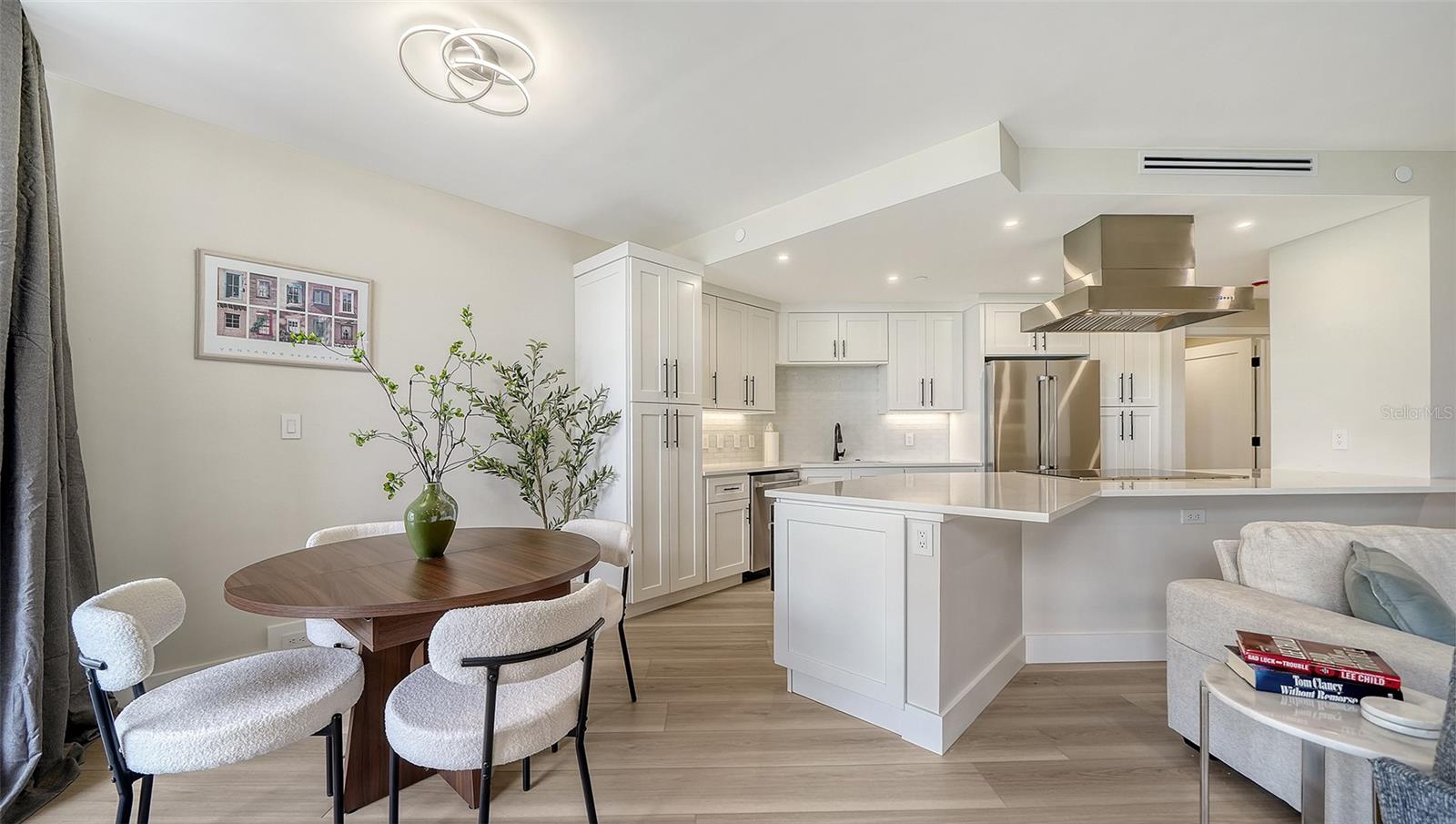 1211 Gulf of Mexico Dr #105, Longboat Key, FL 34228 — photo 11 of 53