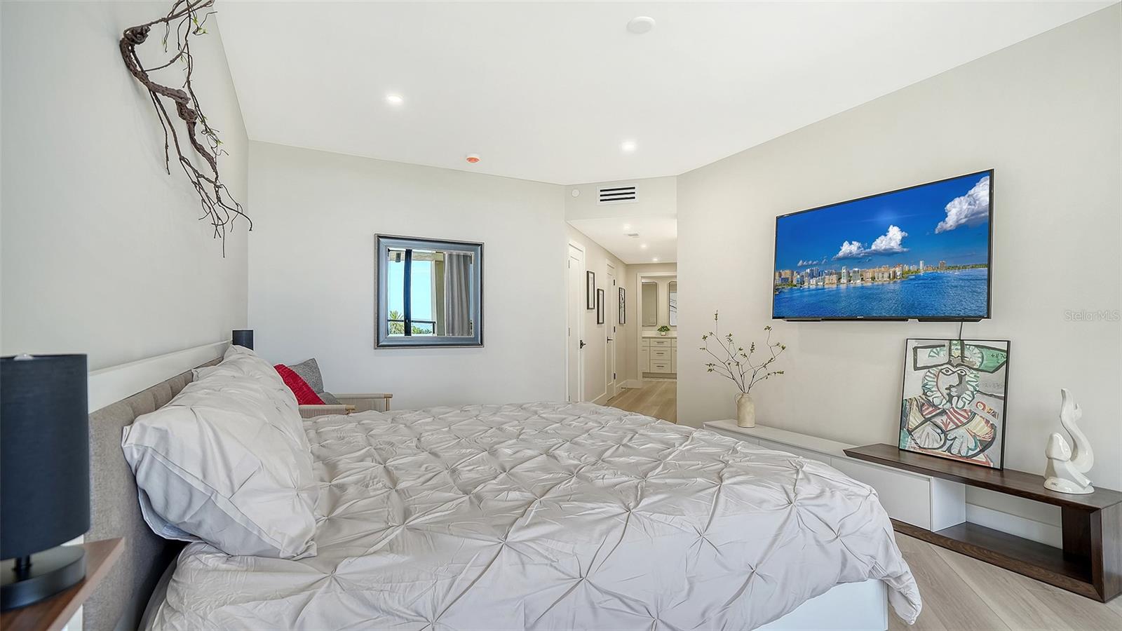 1211 Gulf of Mexico Dr #105, Longboat Key, FL 34228 — photo 21 of 53