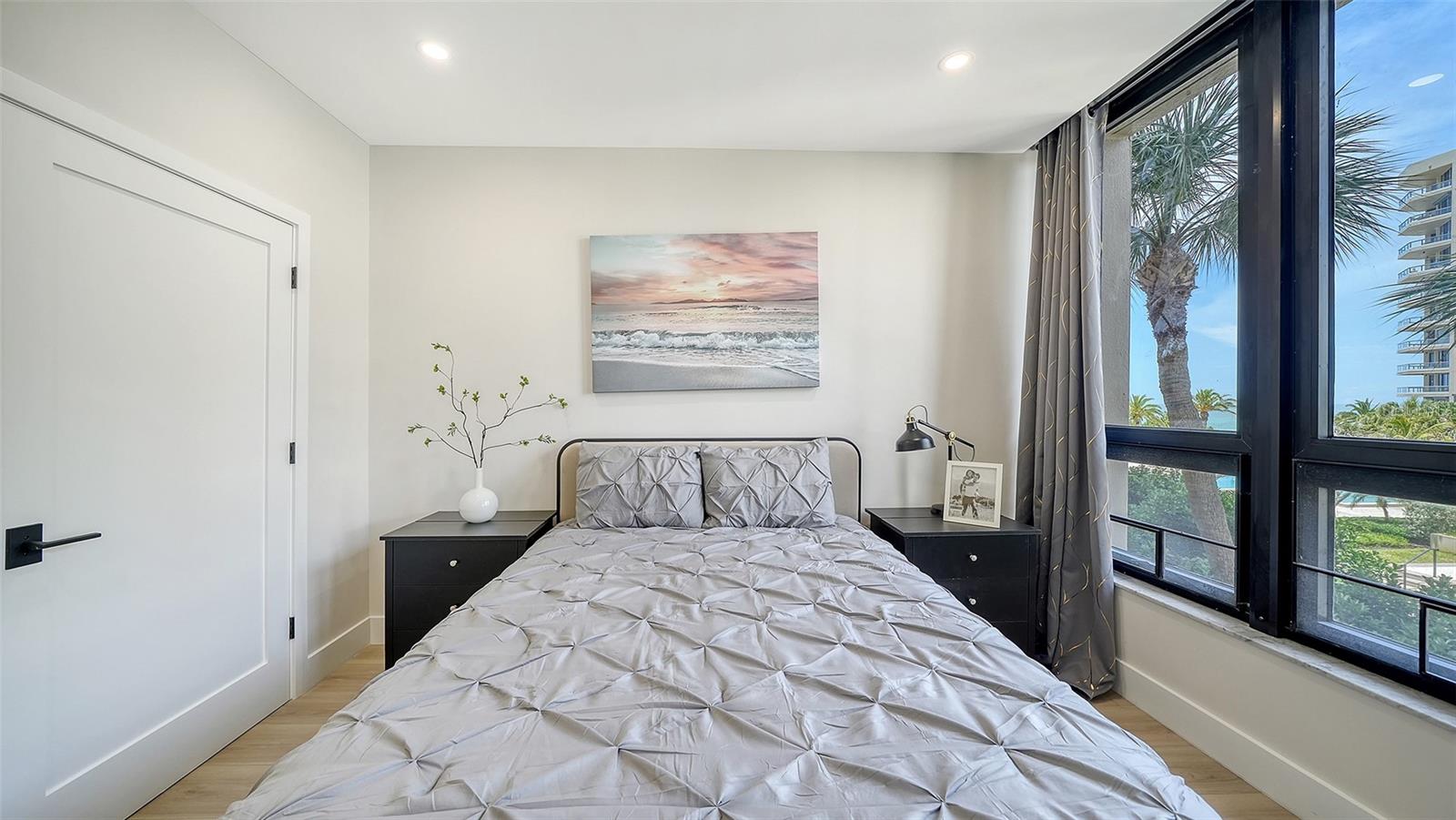 1211 Gulf of Mexico Dr #105, Longboat Key, FL 34228 — photo 28 of 53