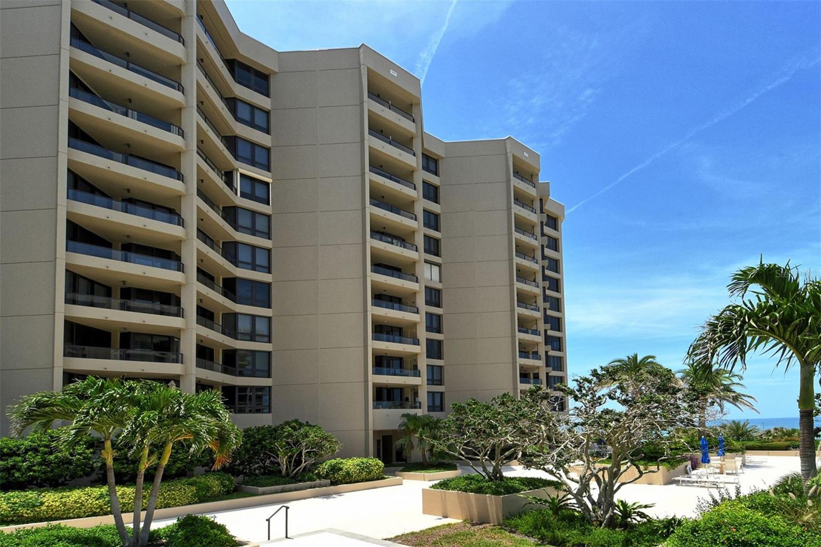 1211 Gulf of Mexico Dr #105, Longboat Key, FL 34228 — photo 4 of 53