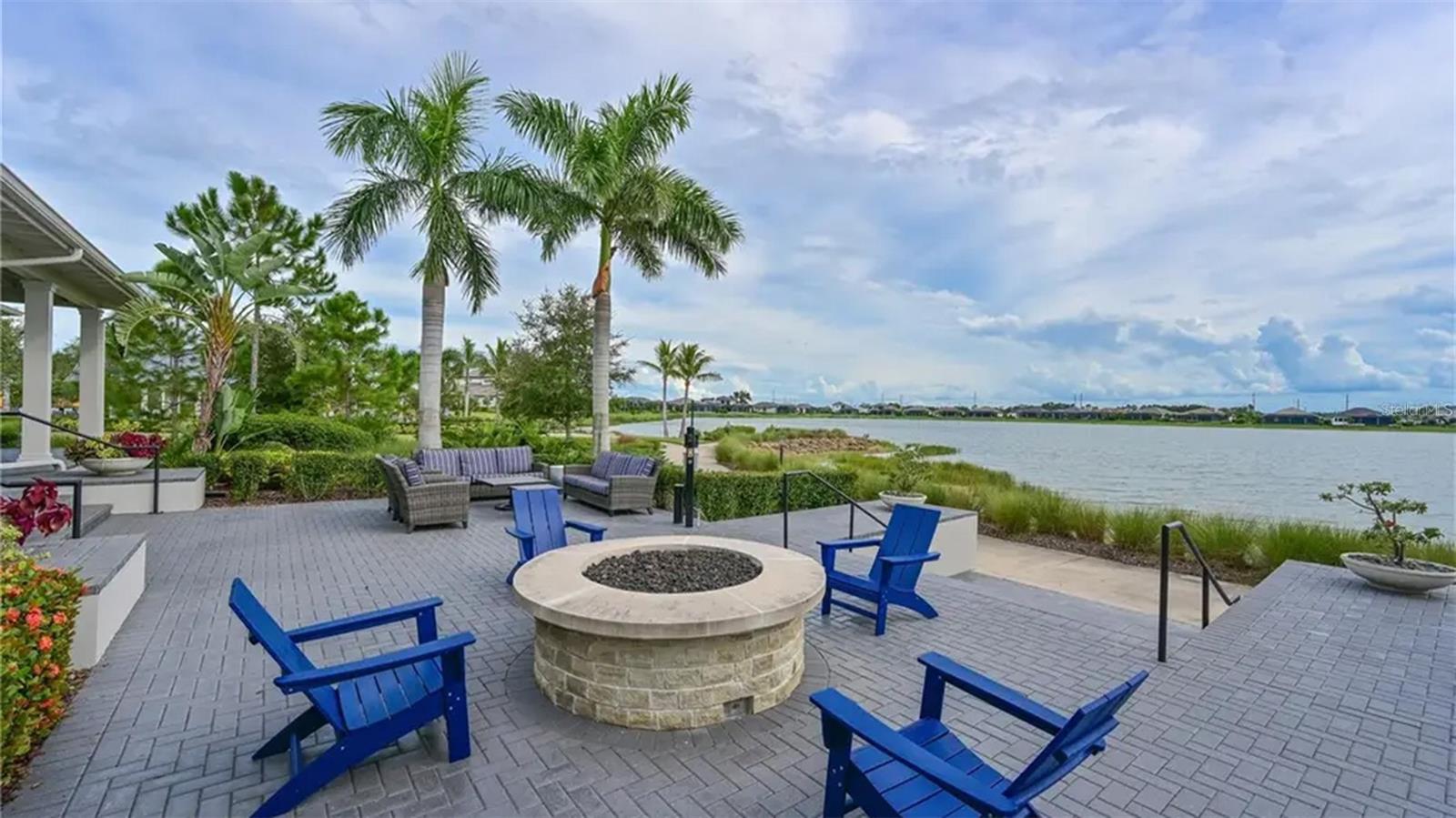 8294 Grande Shores Dr, Sarasota, FL 34240 — photo 58 of 60