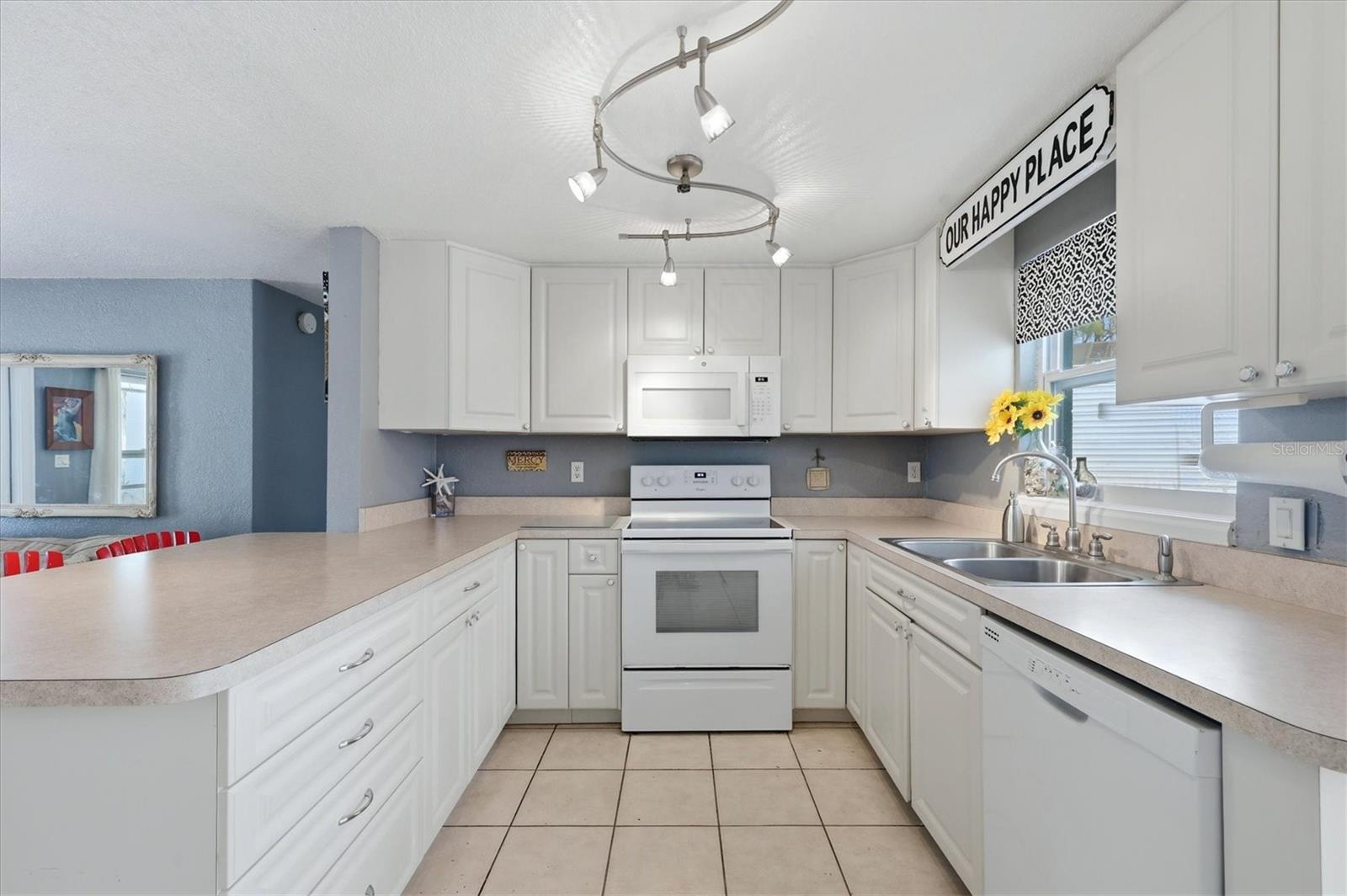 852 E 6th St, Englewood, FL 34223 — photo 14 of 44