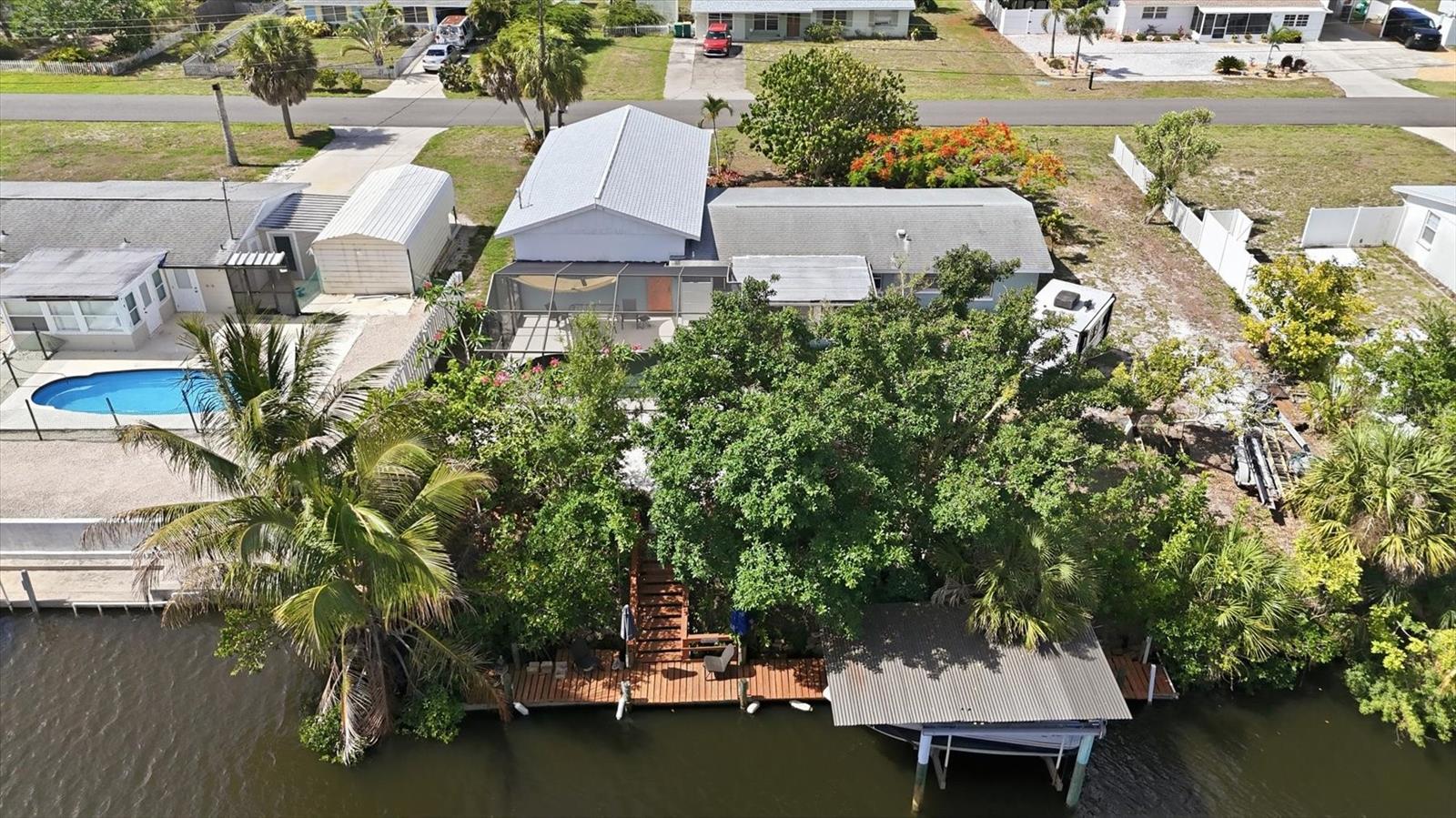 852 E 6th St, Englewood, FL 34223 — photo 4 of 44