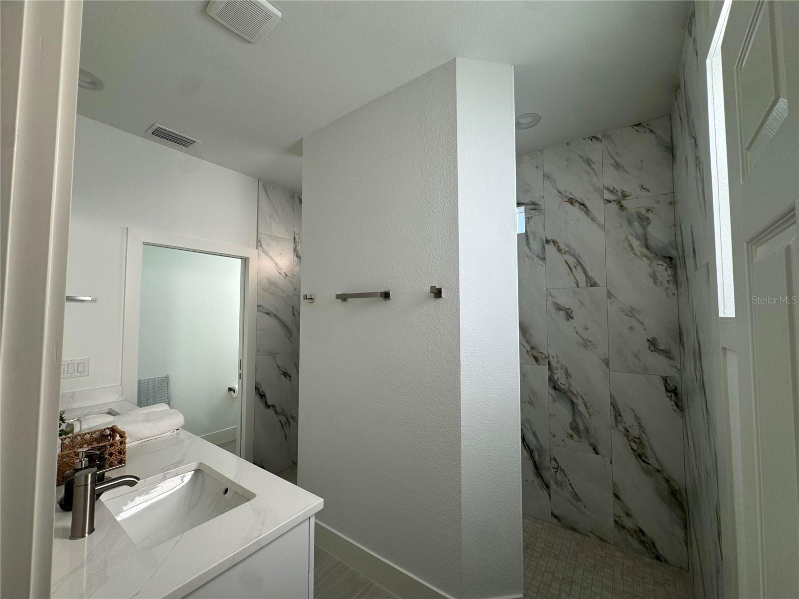 9262 Genesee St, Port Charlotte, FL 33981 — photo 16 of 19