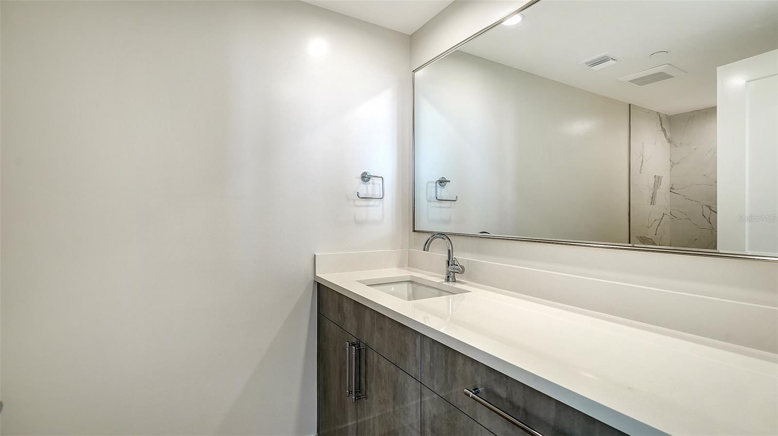 Second bedroom bathroom