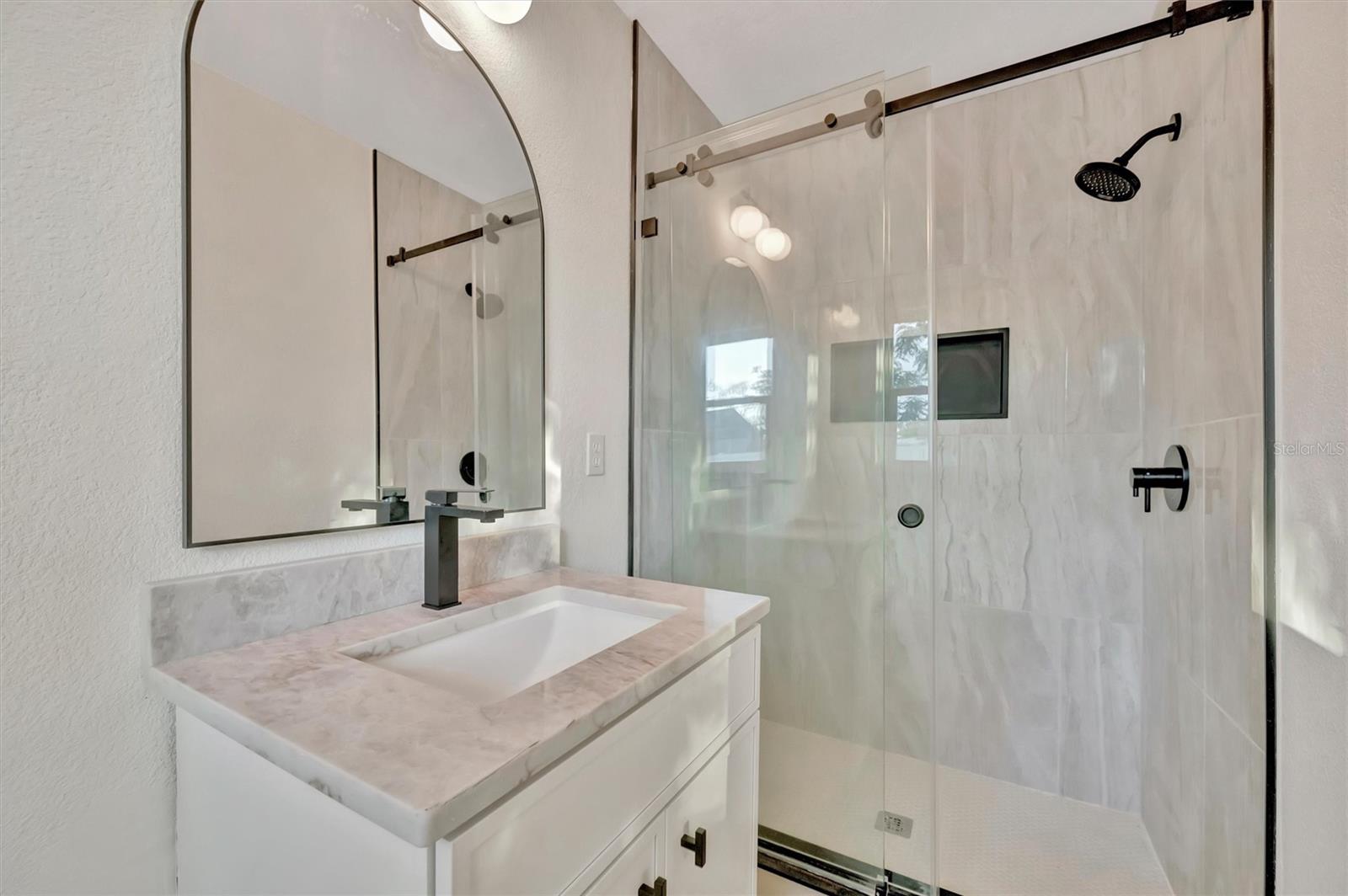 2705 Sunnyside St, Sarasota, FL 34239 — photo 18 of 28