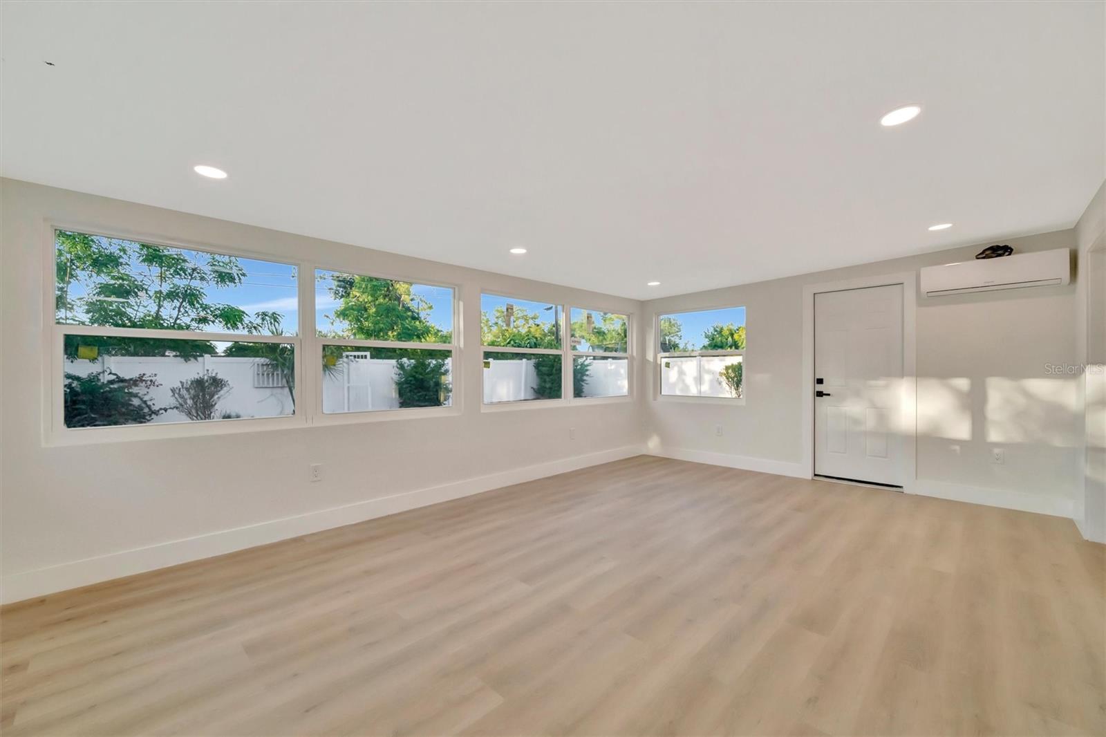 2705 Sunnyside St, Sarasota, FL 34239 — photo 23 of 28