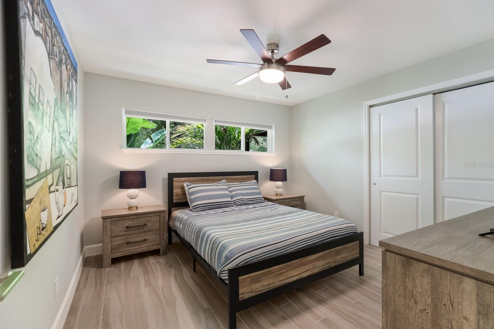 5720 Isanda Pl, Sarasota, FL 34231 — photo 17 of 36